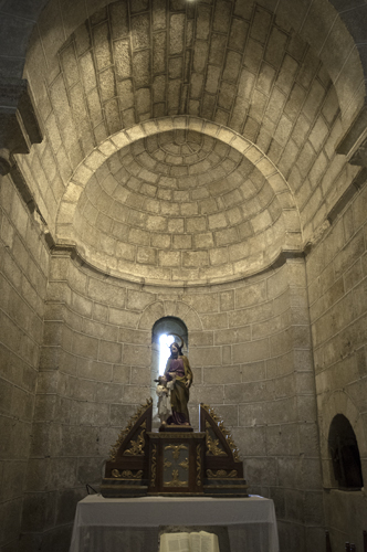 Capilla de la epístola de la iglesia de San Clodio de Leiro